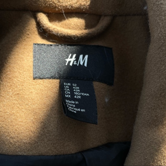 H&M Cozy Stylish Coat - Picture 2 of 5